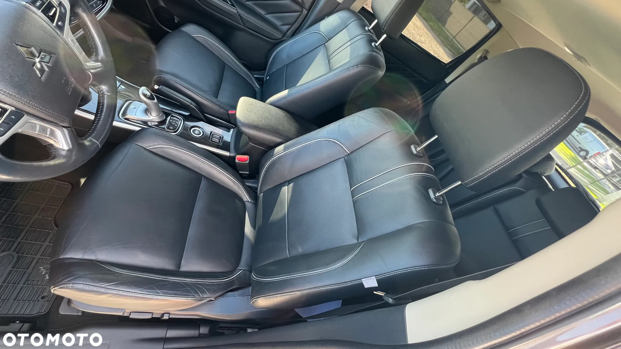 Mitsubishi Outlander - 20