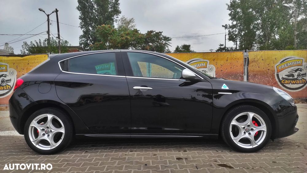 Alfa Romeo Giulietta 1.4 T-Jet Distinctive - 2