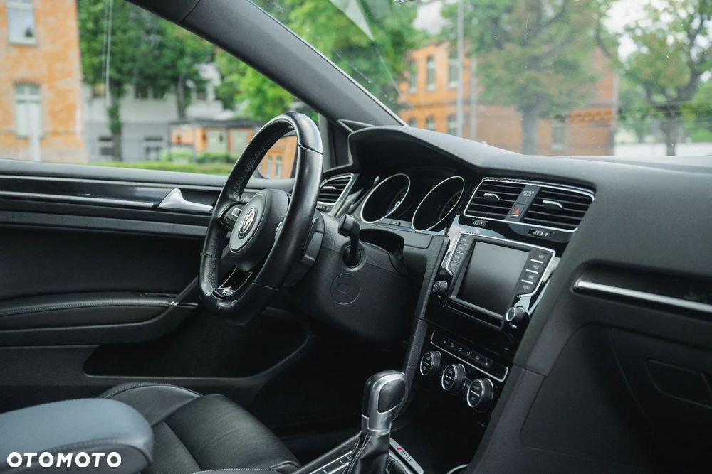 Volkswagen Golf 2.0 TSI BMT 4Mot R DSG - 25