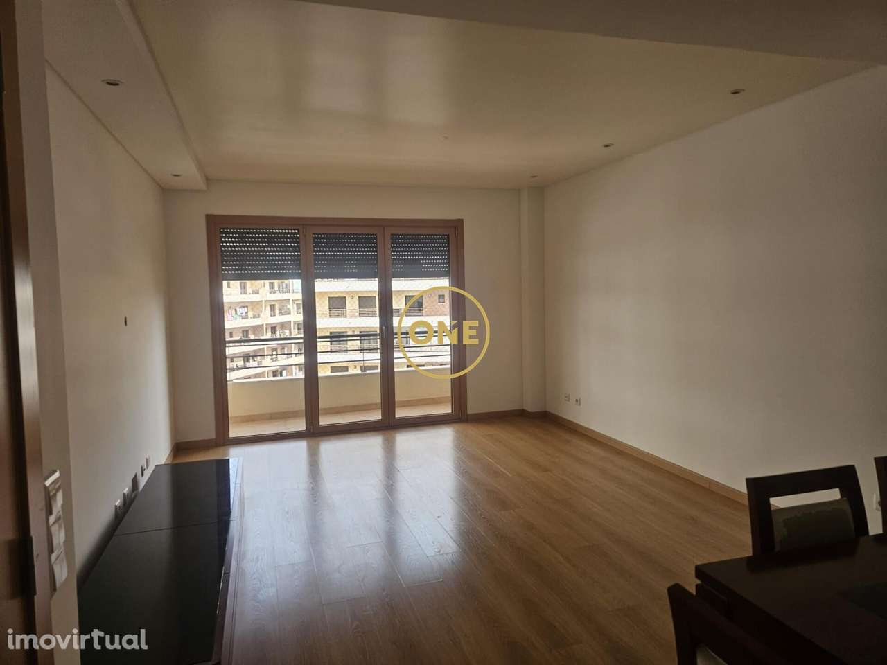 T2 com Varanda e Garagem nas Colinas do Cruzeiro, Odivelas - Grande imagem: 3/21