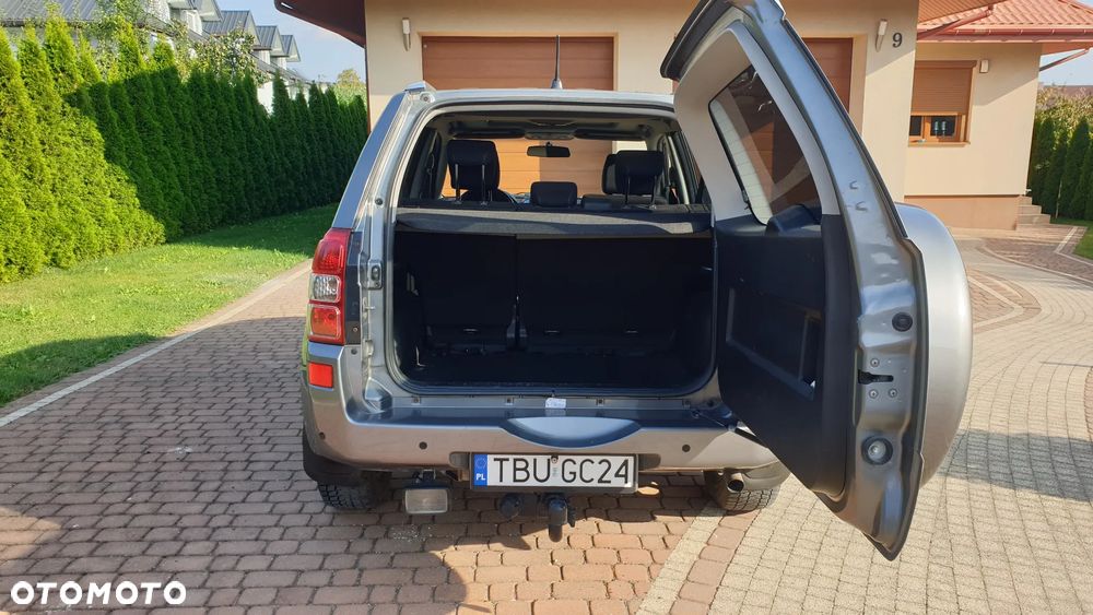 Suzuki Grand Vitara 1.9 DDiS Comfort DPF Limited - 24