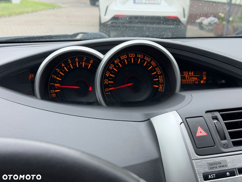 Toyota Verso 1.8 Multidrive Edition - 18