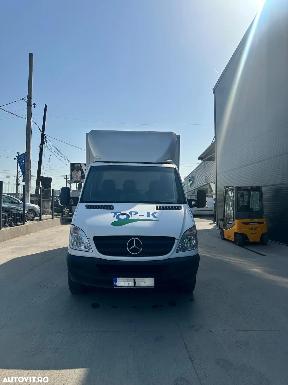 Mercedes-Benz Sprinter - 4