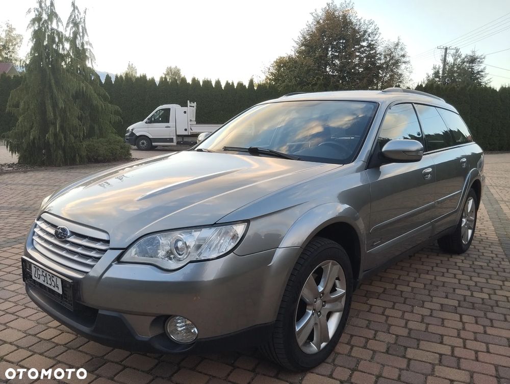 Subaru Outback - 1
