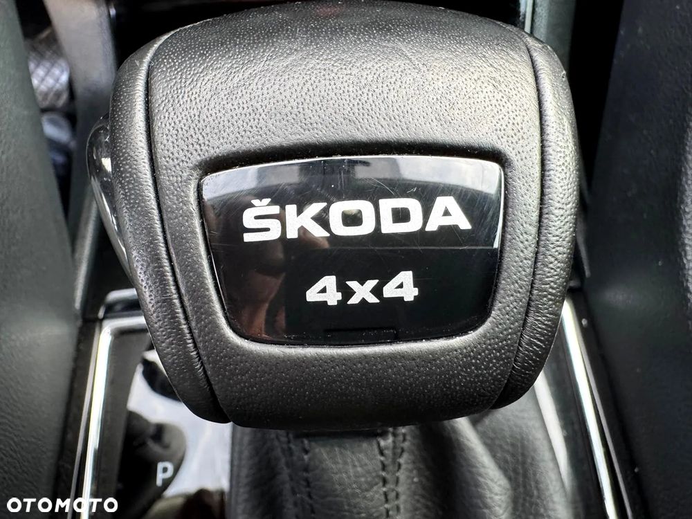 Skoda Karoq 2.0 TDI SCR 4x4 DSG Style - 19