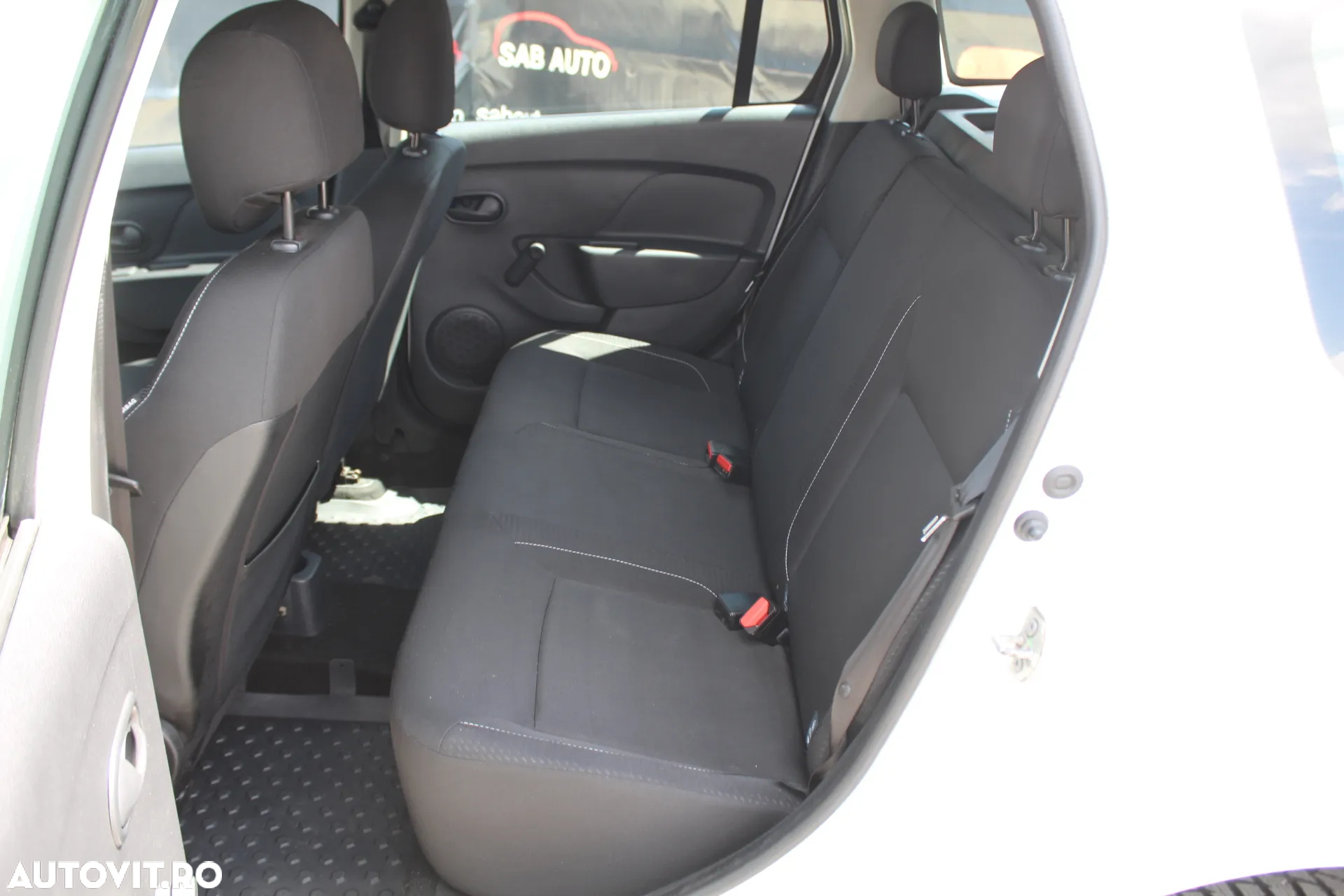 Dacia Logan 1.5 Blue dCi Ambiance - 9