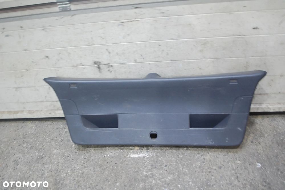 OSŁONA KLAPY BAGAŻNIKA TYŁ TYLNA 1K6867601C VW GOLF V 3D 5D - 9