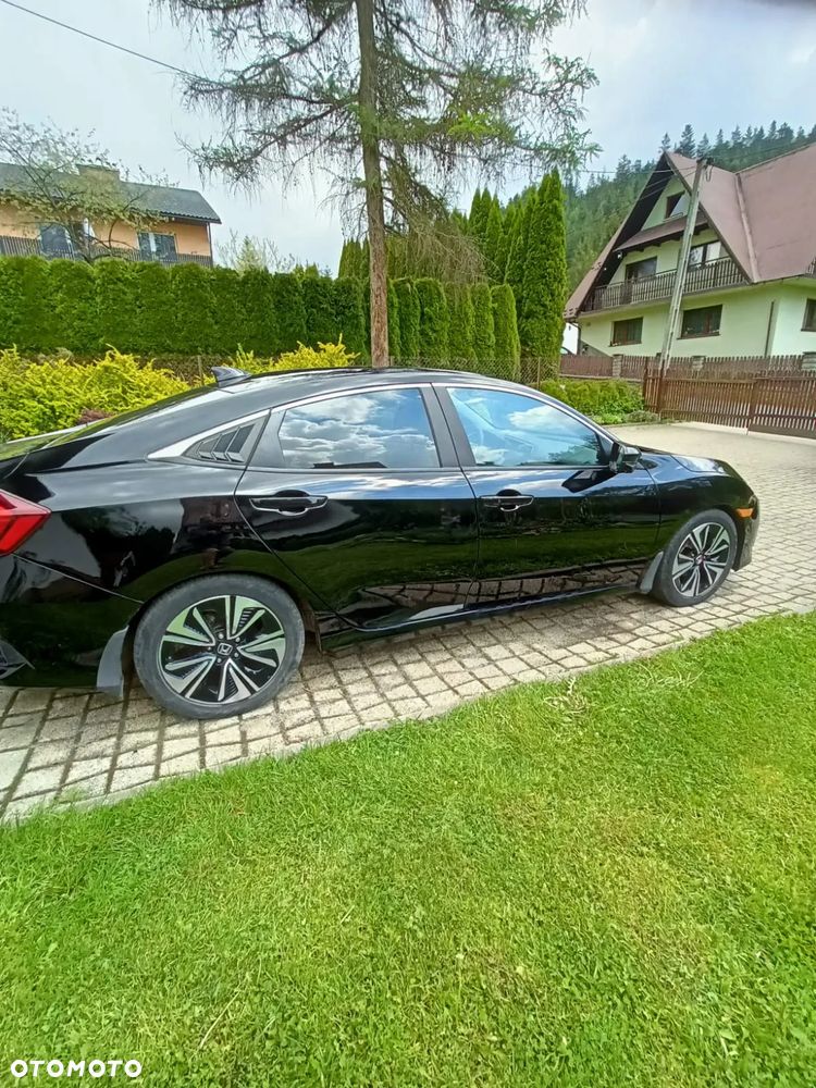 Honda Civic 1.5 i-VTEC Turbo CVT Sport - 3