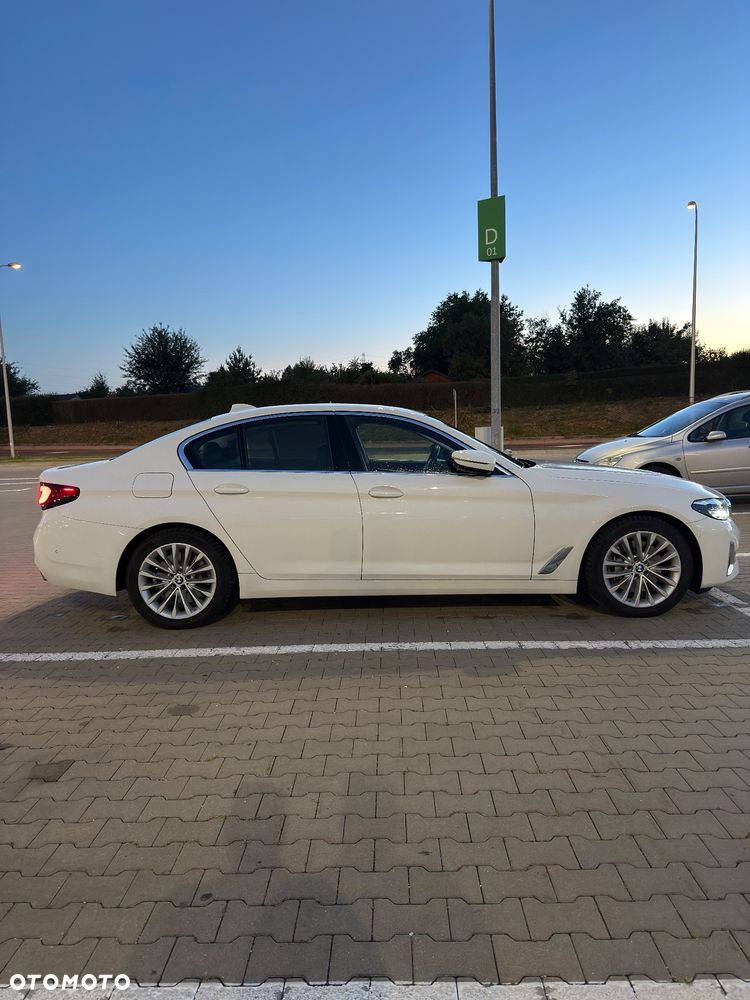BMW Seria 5 530d mHEV Luxury Line - 7
