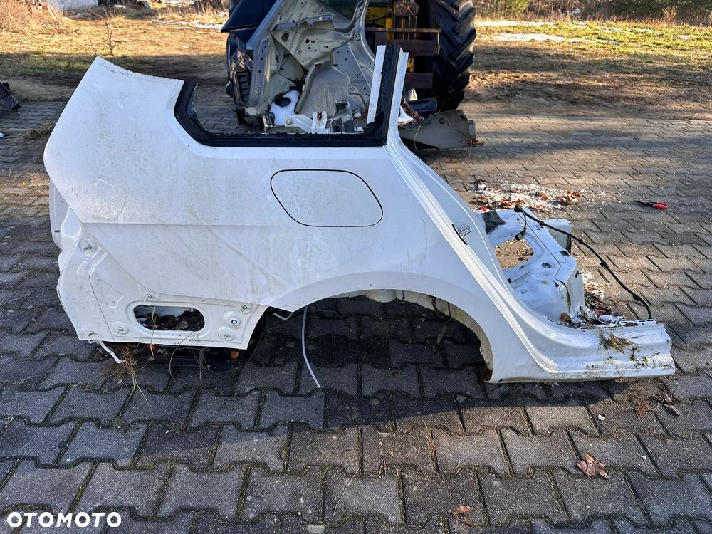 Błotnik, ćwiartka prawy tył VW Golf VII 7 Kombi - 1
