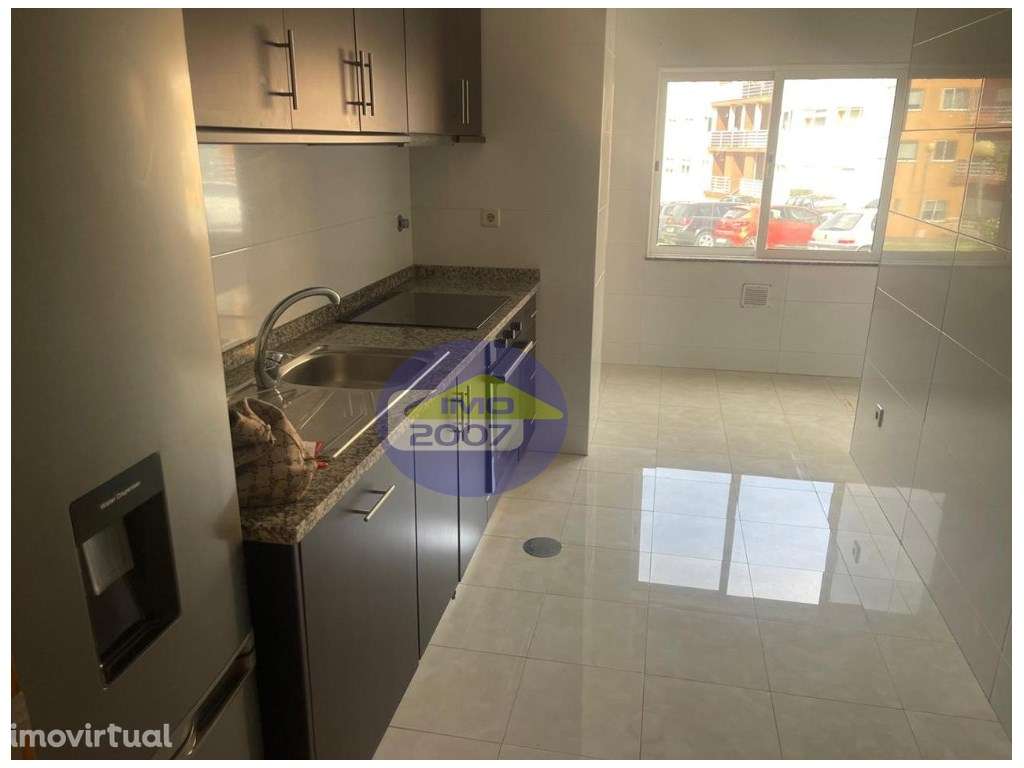 Apartamento T2 em Canelas - Grande imagem: 3/18