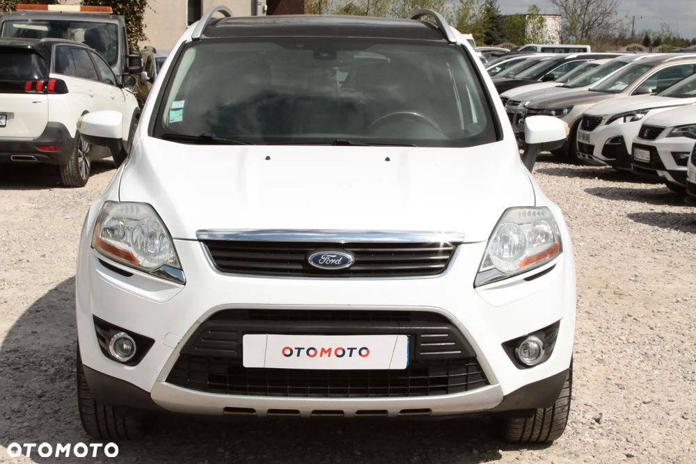 Ford Kuga 2.0 TDCi 2x4 Titanium - 4