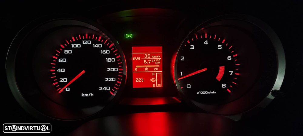 Mitsubishi Lancer 1.5 Inform - 11
