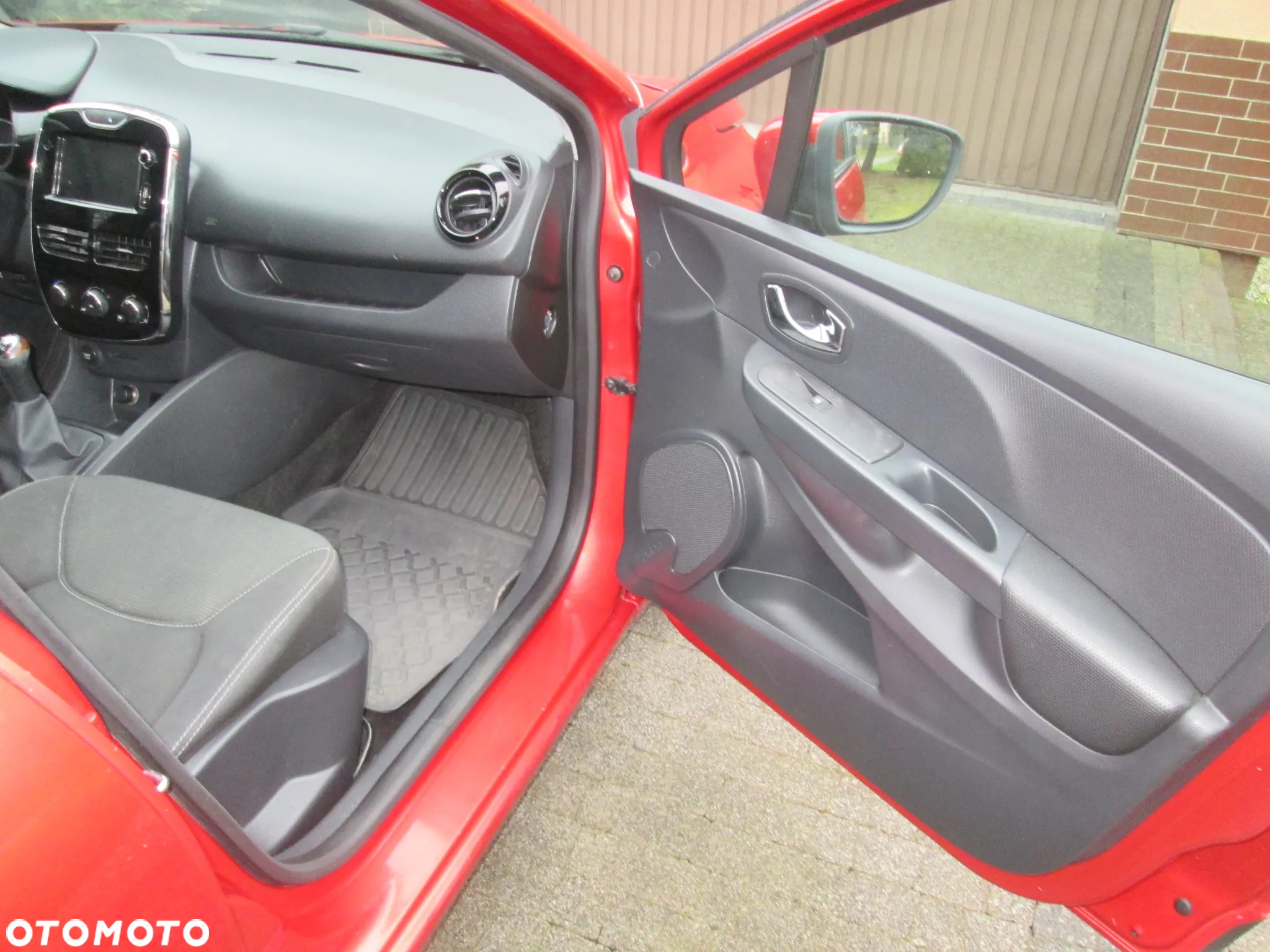 Renault Clio (Energy) dCi 90 Start & Stop LIMITED - 14