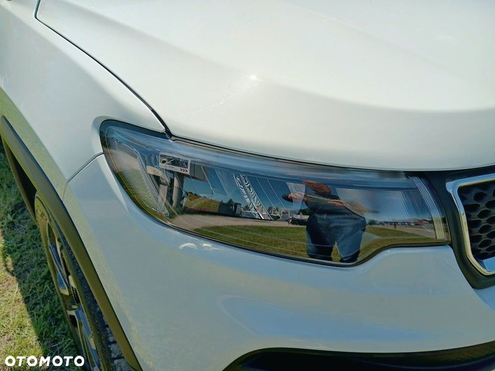 Jeep Compass - 12