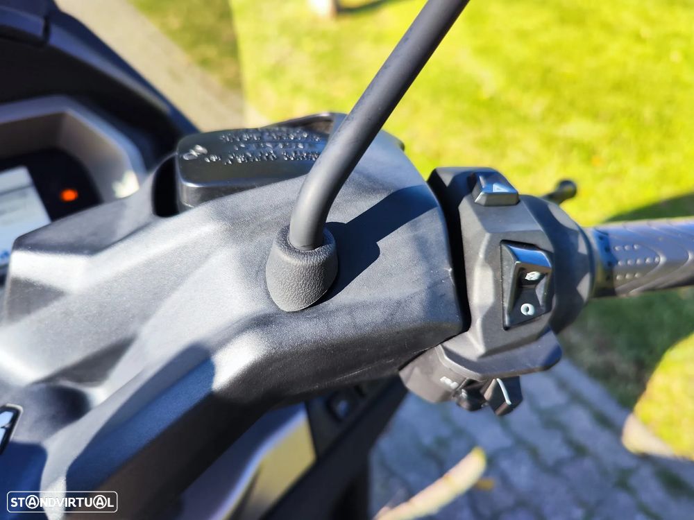 Piaggio MP3 400 Hpe - 9
