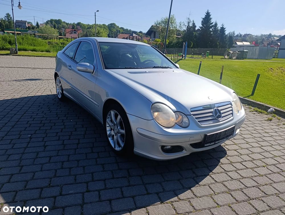 Mercedes-Benz Klasa C 200 Kompressor Sportcoupe - 5