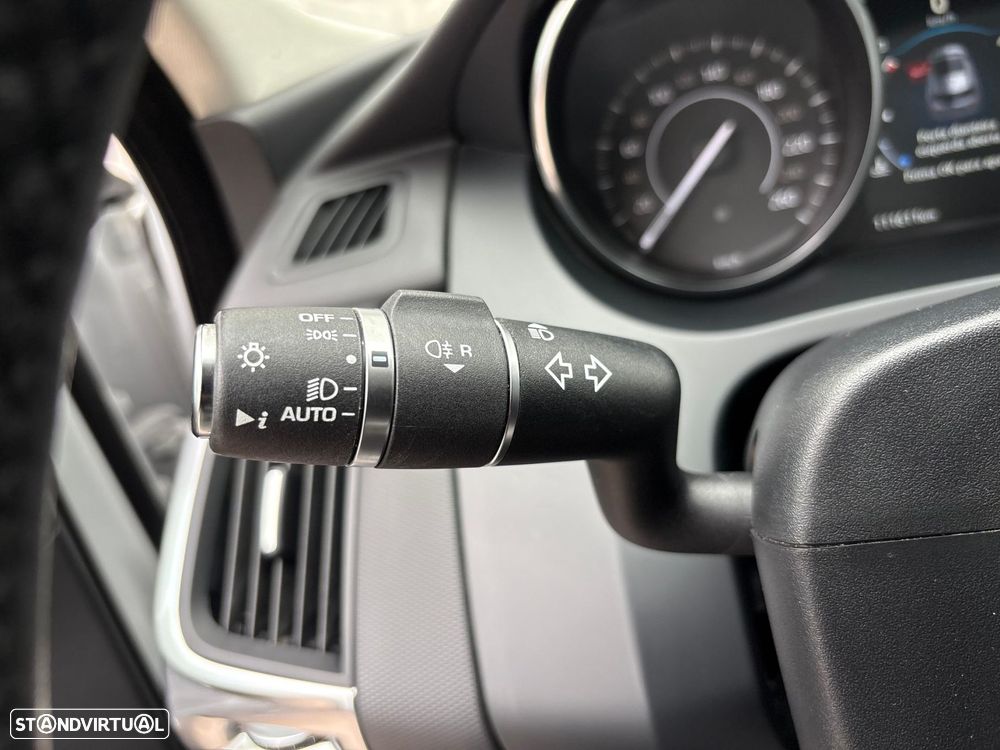 Jaguar E-Pace 2.0 i4D R-Dynamic - 16