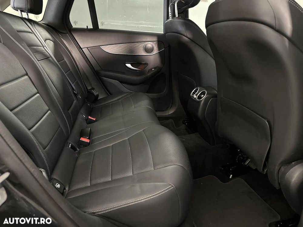 Mercedes-Benz GLC 220 d 4MATIC - 12