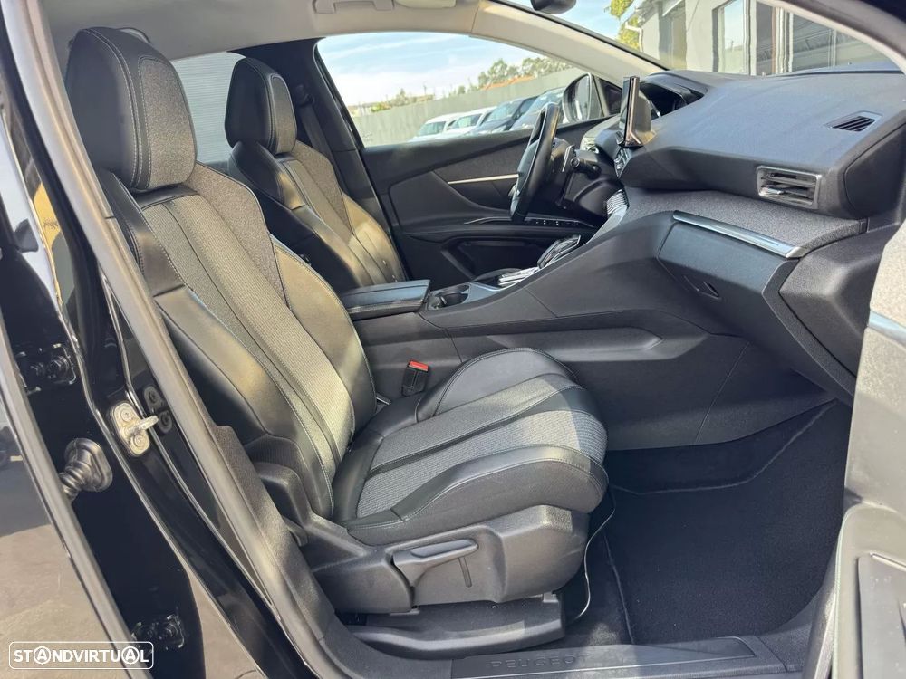 Peugeot 3008 PureTech 130 Stop & Start GPF EAT8 Allure Pack - 54