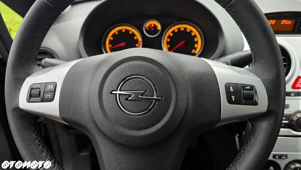 Opel Corsa 1.4 16V Satellite - 33
