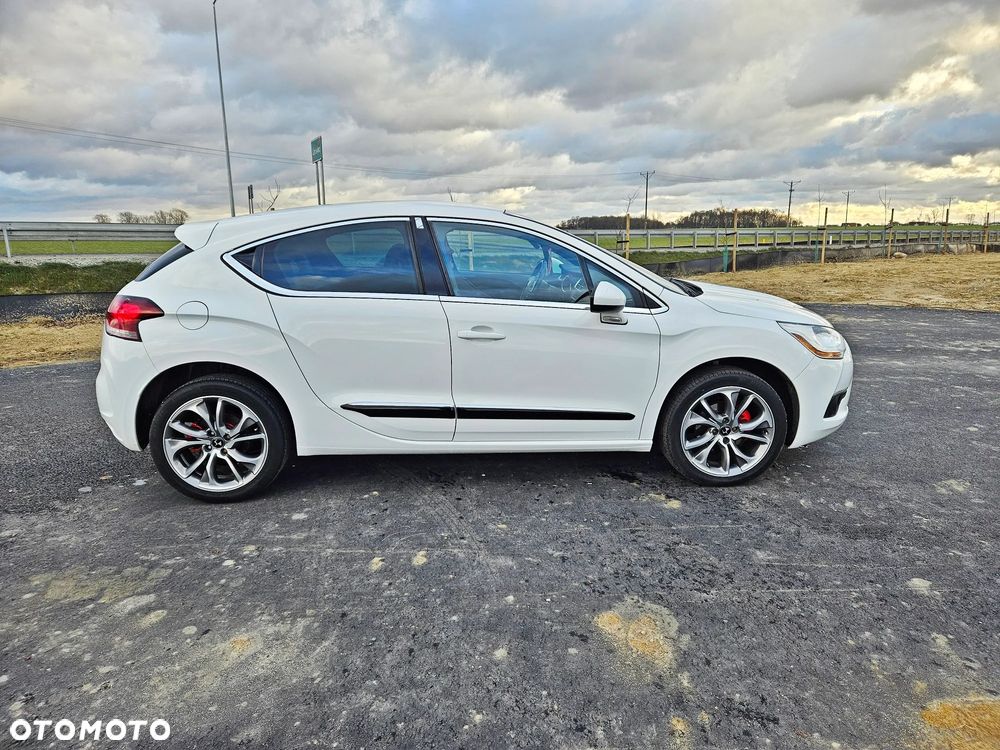 Citroën C4 VTi 120 Exclusive - 6