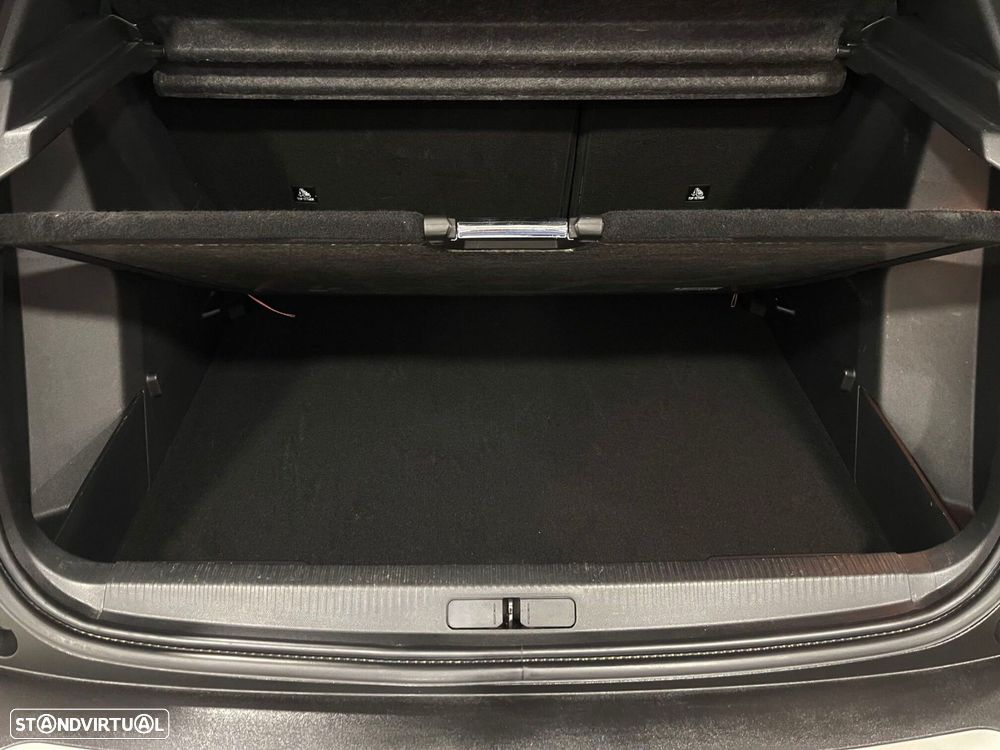 Peugeot 2008 1.2 PureTech GT Line - 59