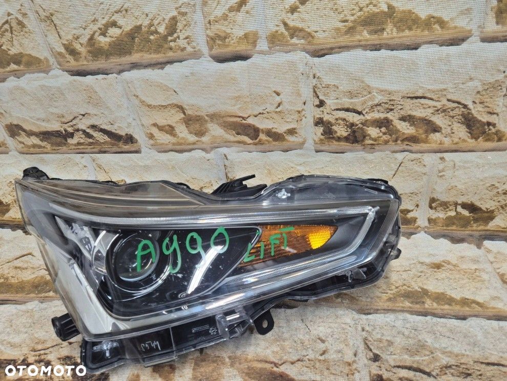 Reflektor Przód strona prawa Toyota Aygo AB40 D9992 - 13