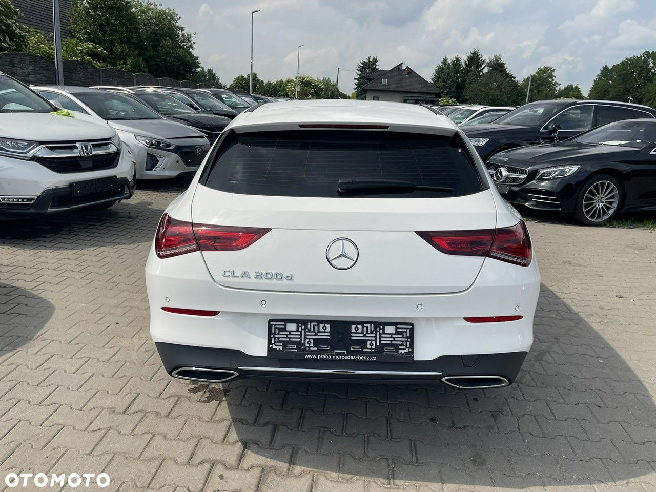 Mercedes-Benz CLA 200 d Shooting Brake 8G-DCT - 5