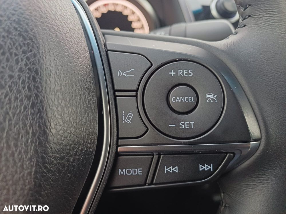 Toyota Camry 2.5 Hybrid Dynamic - 15