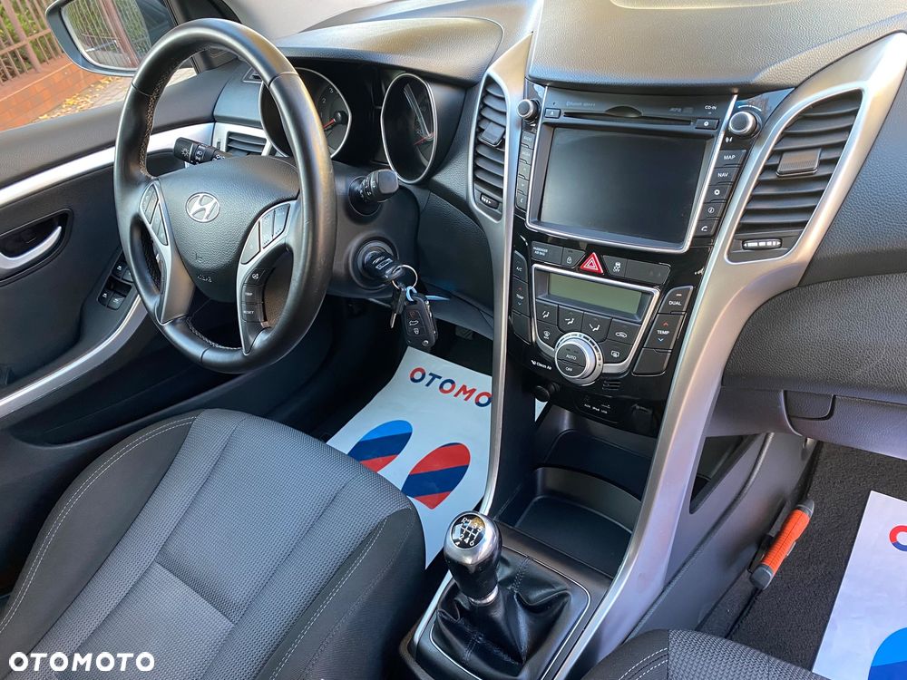 Hyundai i30 blue 1.6 GDI Trend - 5