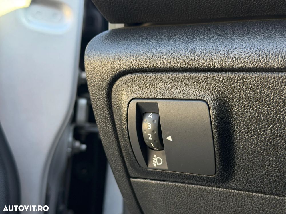 Renault Megane ENERGY dCi 110 EDC BUSINESS - 38