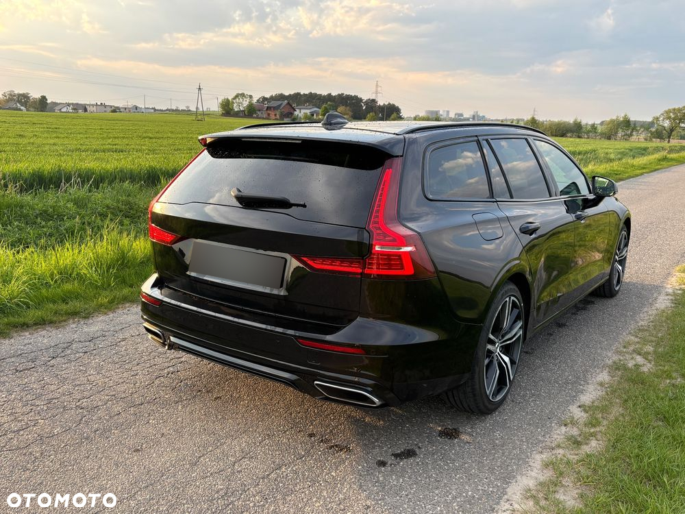 Volvo V60 T6 AWD Recharge Geartronic RDesign - 17