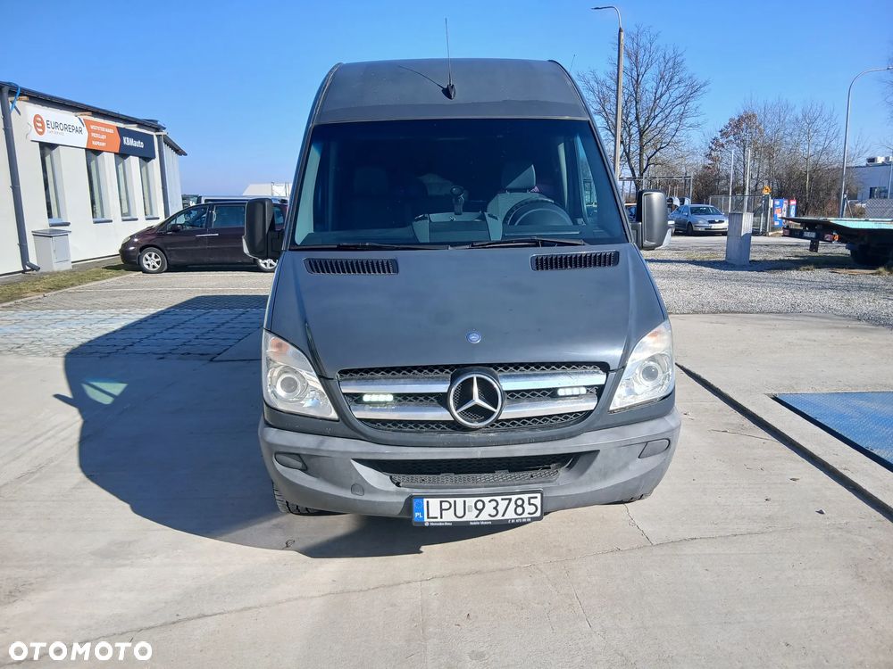 Mercedes-Benz SPRINTER 318 - 2