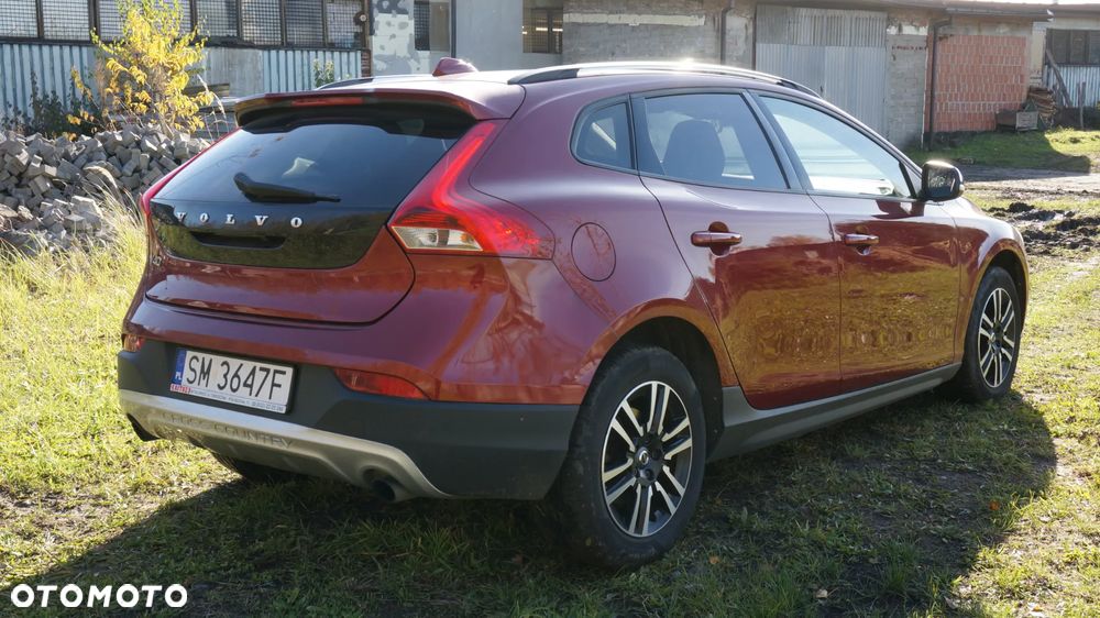 Volvo V40 Cross Country D3 Drive-E Momentum - 4
