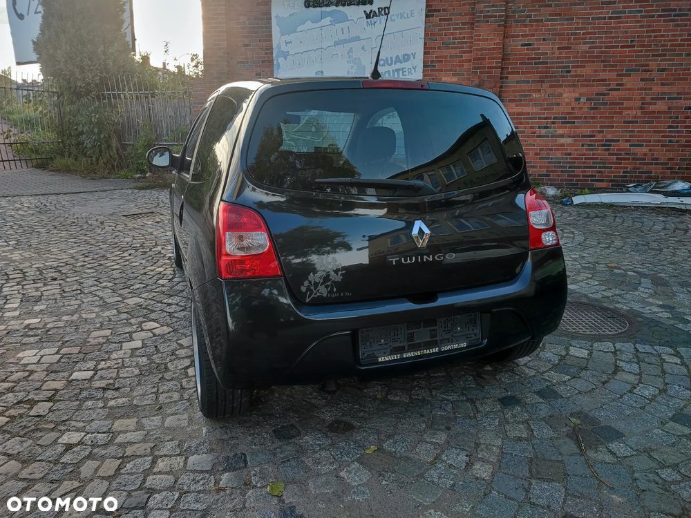 Renault Twingo 1.2 16V Night & Day - 11
