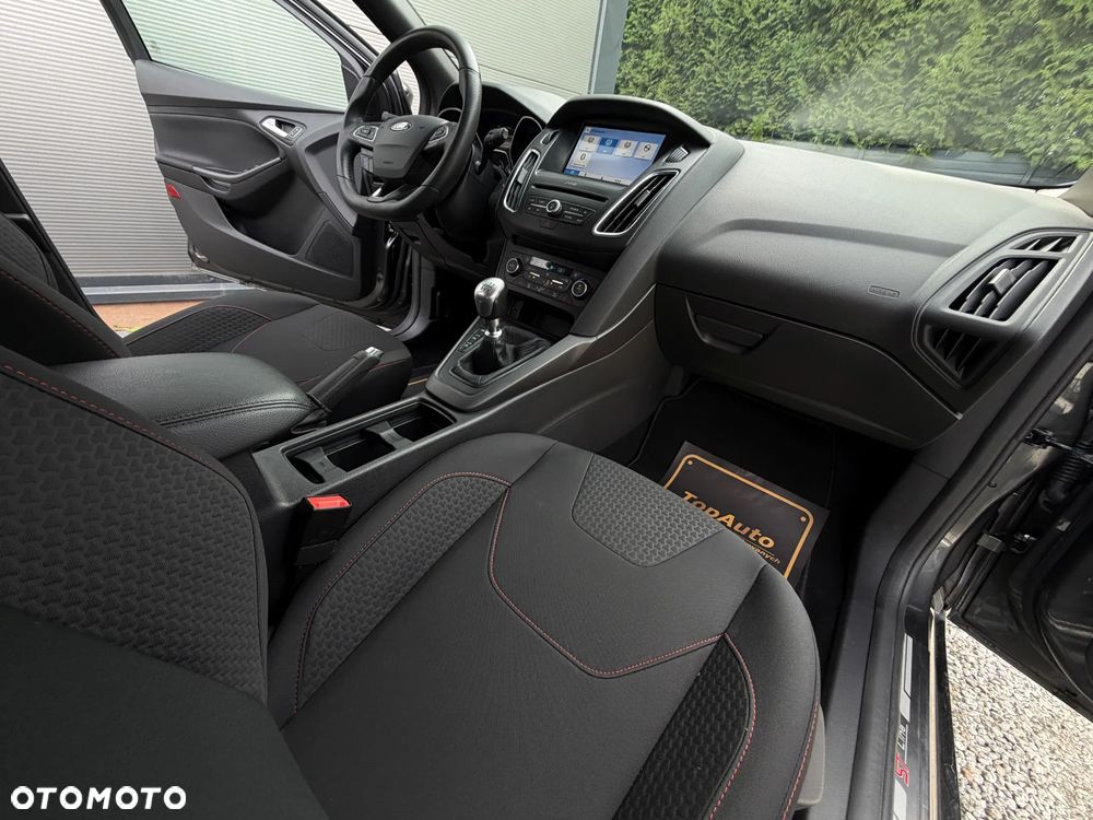 Ford Focus 1.5 EcoBoost STart-Stopp-System ST-LINE - 15