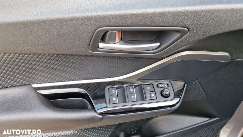 Toyota C-HR 1.8 HSD 122 CP 4x2 CVT Style - 11