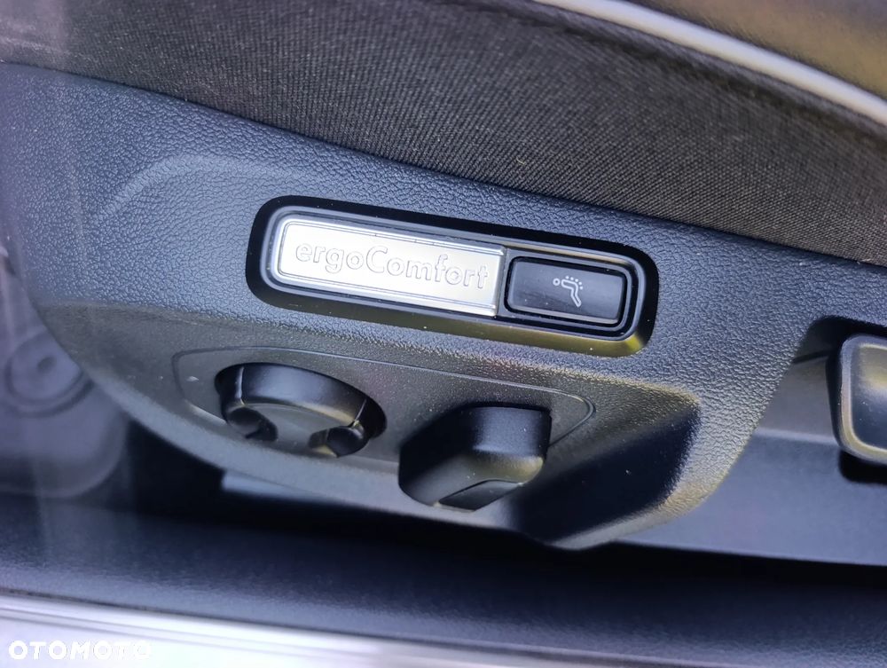 Volkswagen Arteon 2.0 TDI SCR DSG R-Line Edition - 36
