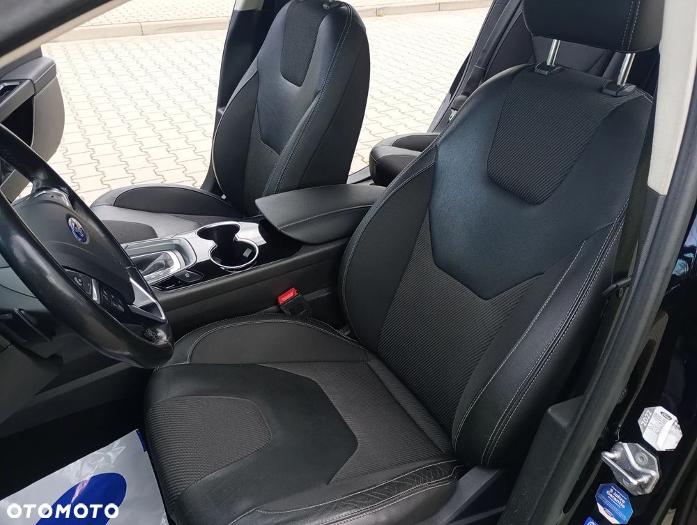 Ford Mondeo 2.0 TDCi Titanium PowerShift - 24