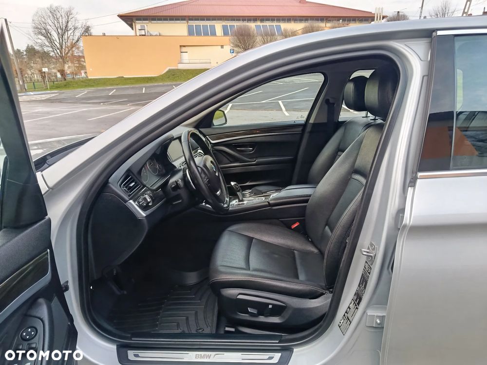 BMW Seria 5 520d xDrive Luxury Line - 16