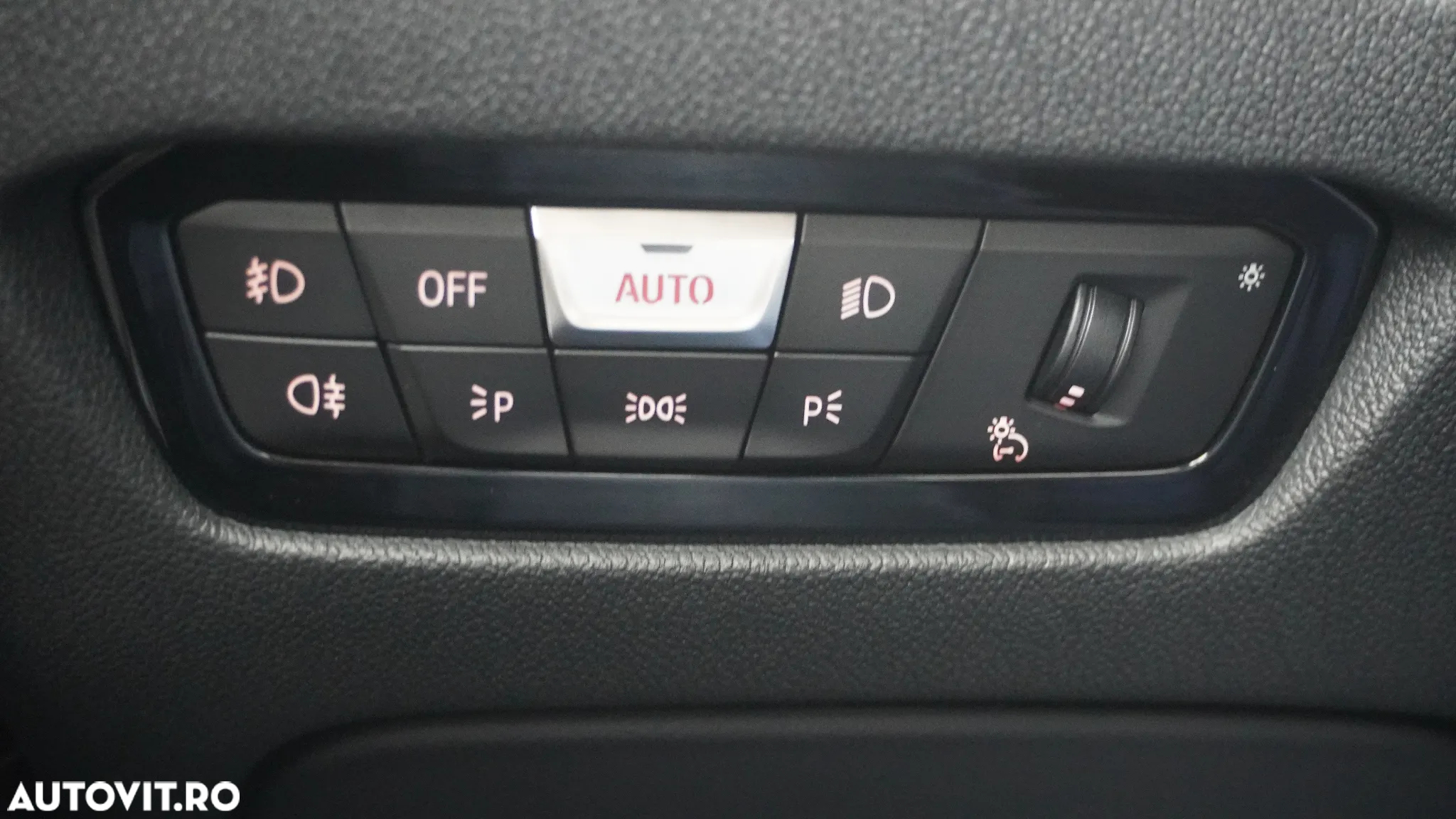 BMW Seria 3 320d xDrive AT - 15