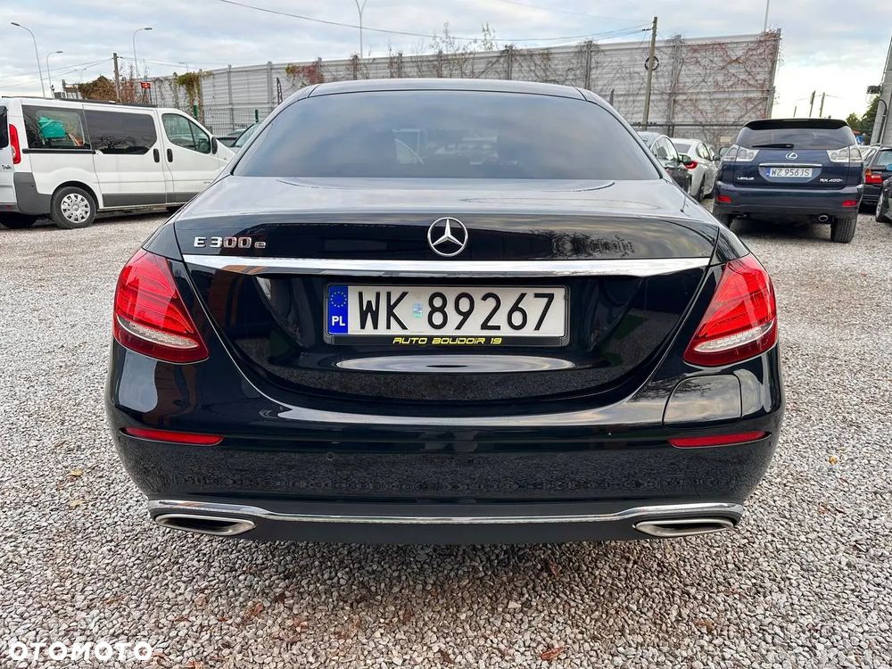 Mercedes-Benz Klasa E 300 de 9G-TRONIC - 4