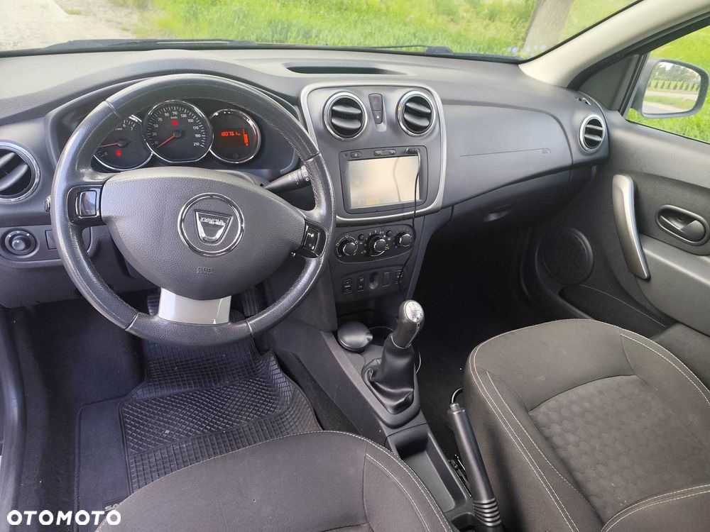Dacia Sandero - 4
