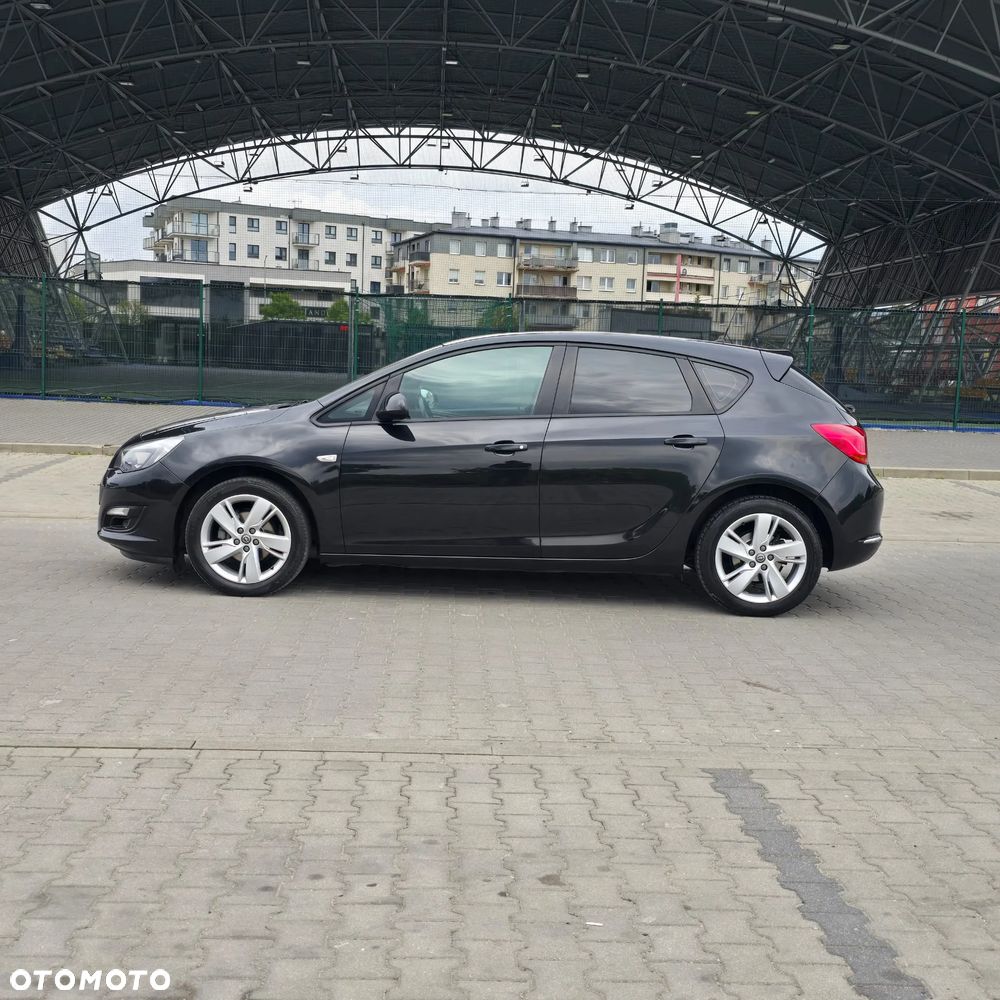 Opel Astra 1.4 Selection - 19
