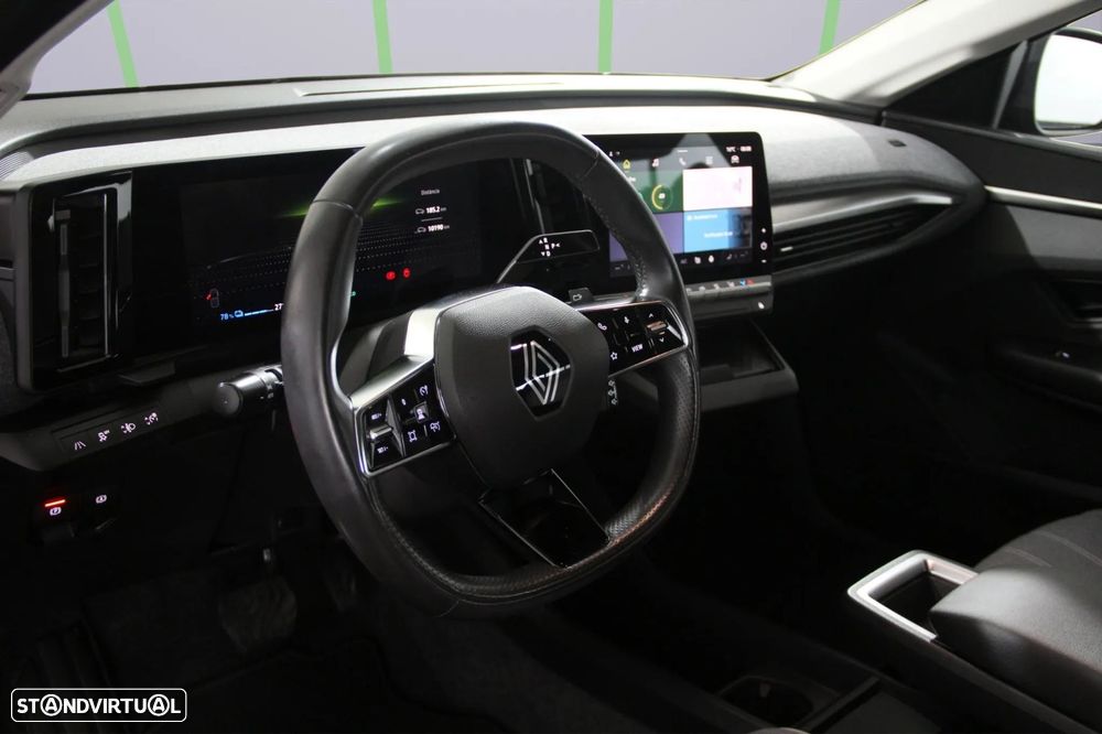 Renault Mégane E-Tech - 8