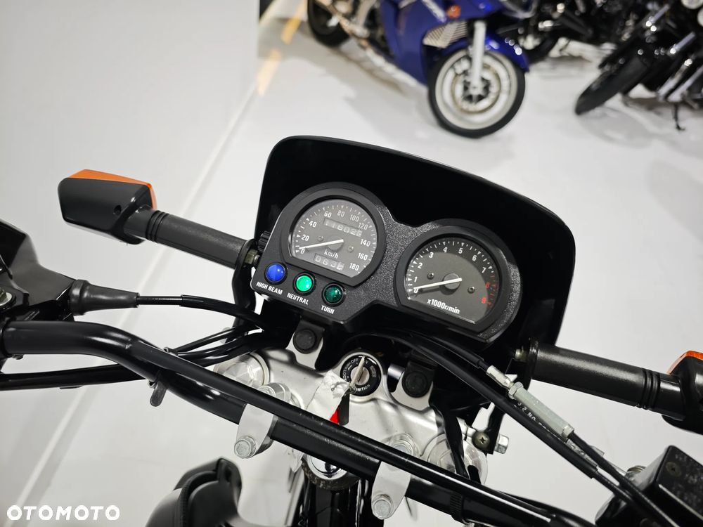 Suzuki DR - 5