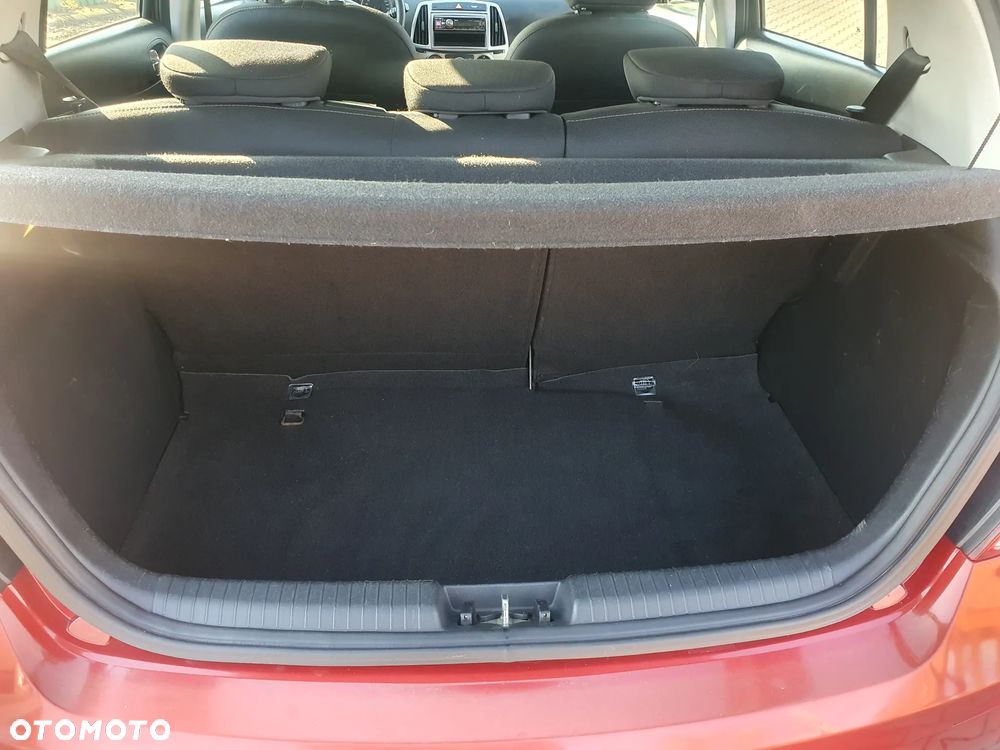 Hyundai i20 1.1 CRDi Trend - 6