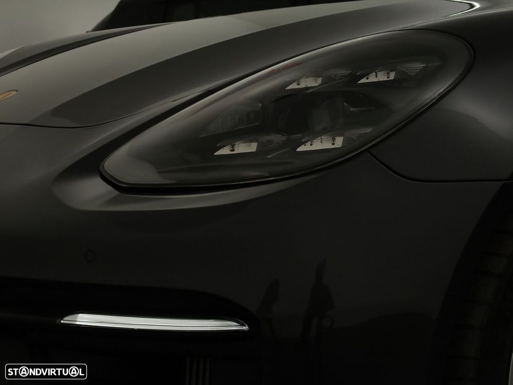 Porsche Panamera Sport Turismo 4 E-Hybrid - 8