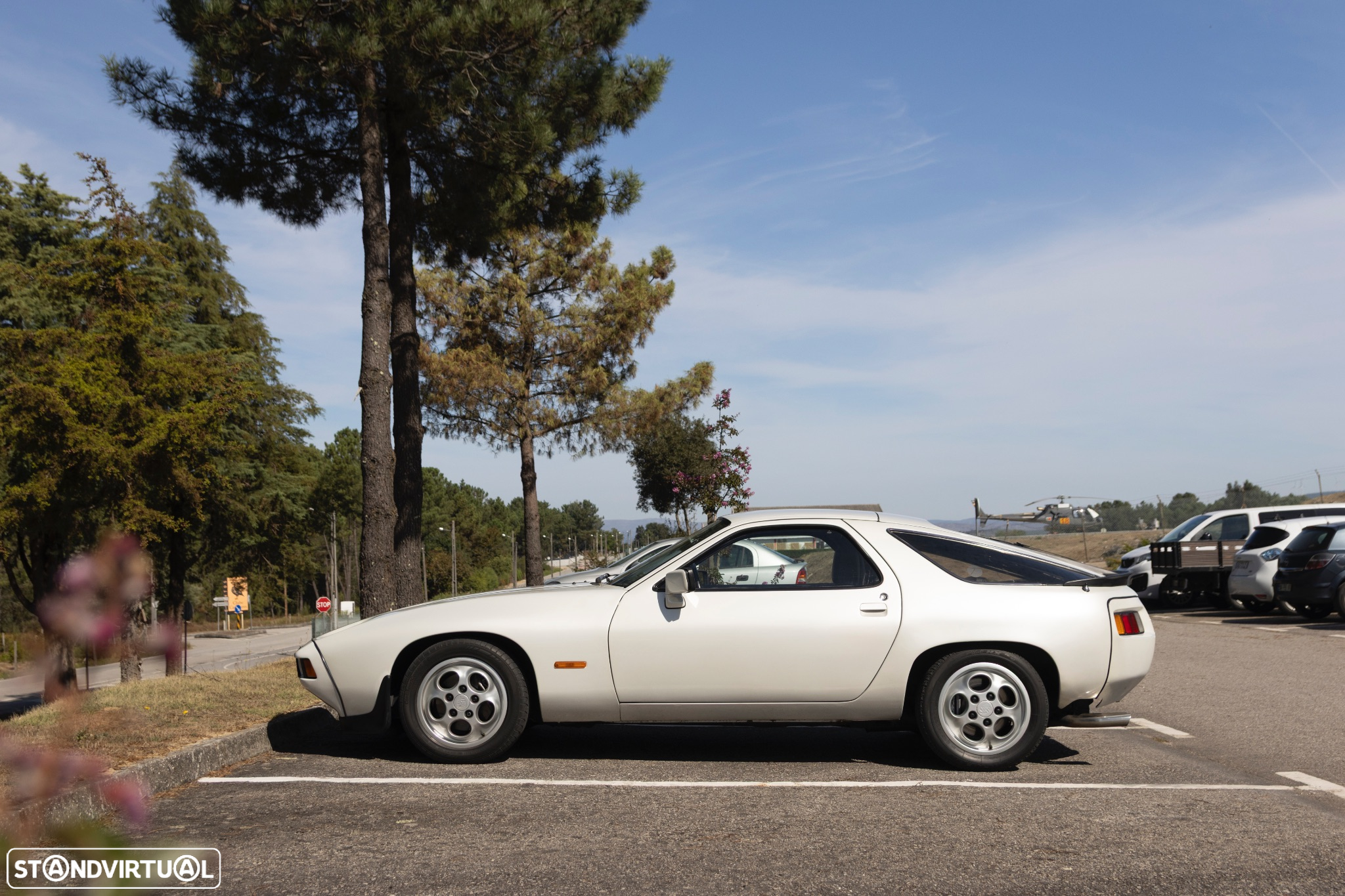 Porsche 928 - 16